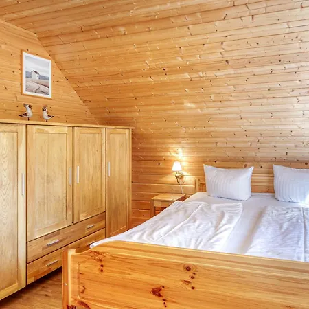 Holiday home Leif Im Heidepark